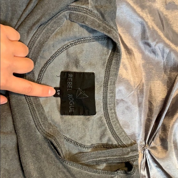 Edgy top 😎 - Picture 4 of 4